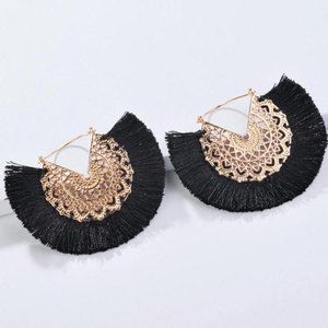 2/$25❣️Black Fringe Hoop Earrings